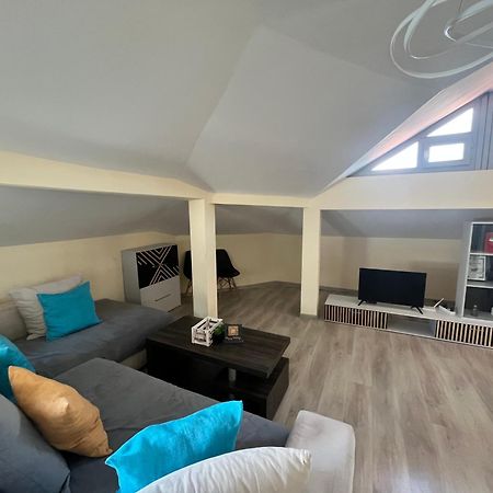 Apartment Happy Holiday Lazur Burgas Exterior photo