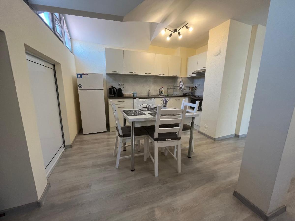 Apartment Happy Holiday Lazur Burgas Exterior photo