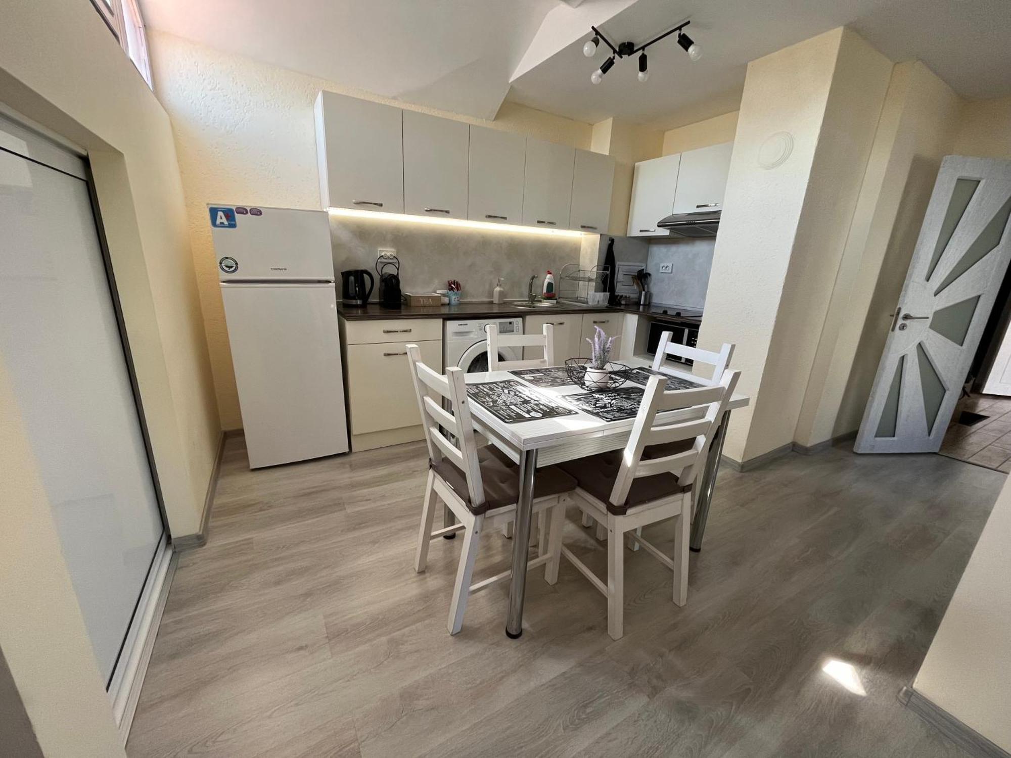 Apartment Happy Holiday Lazur Burgas Exterior photo