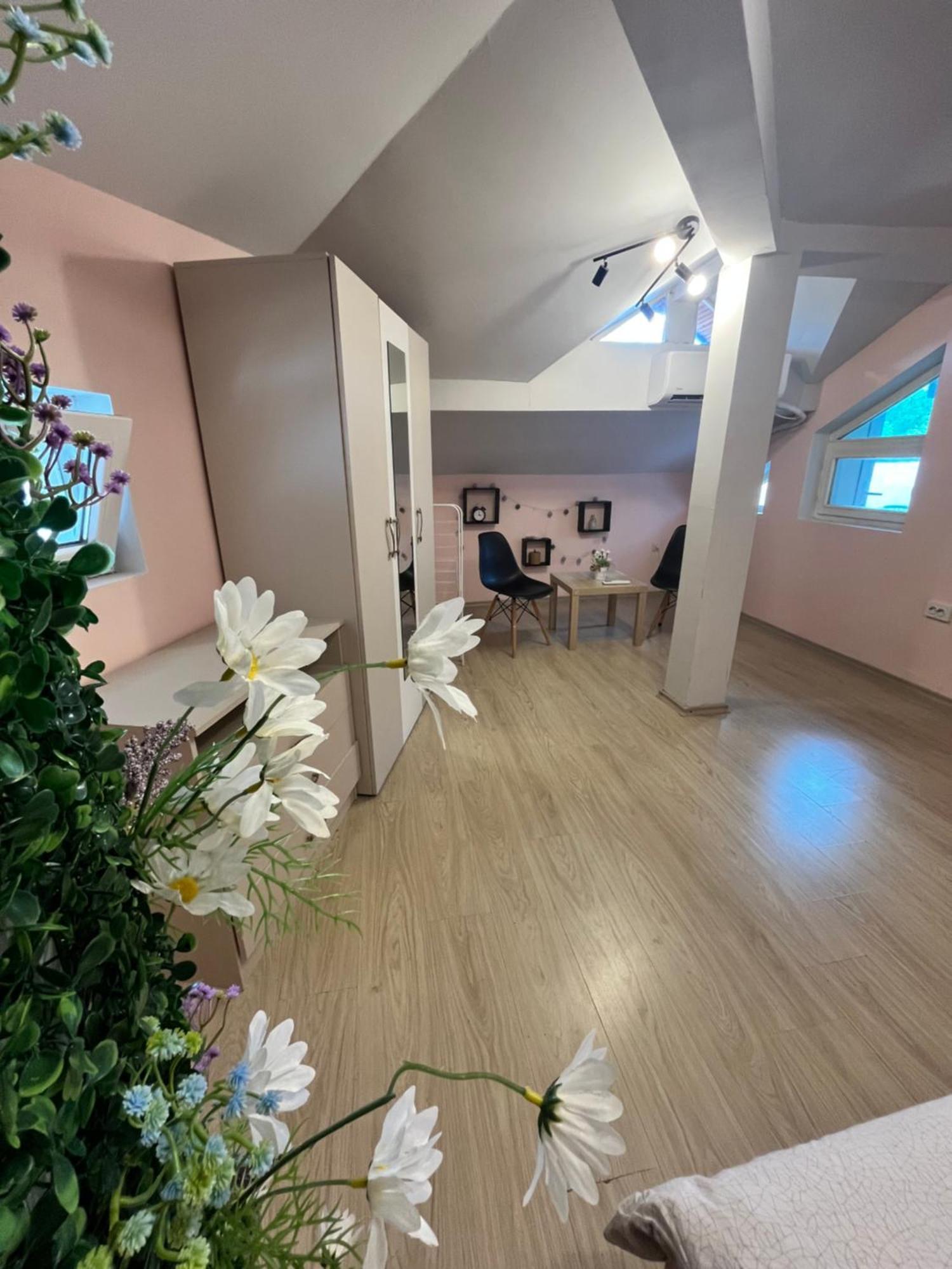 Apartment Happy Holiday Lazur Burgas Exterior photo